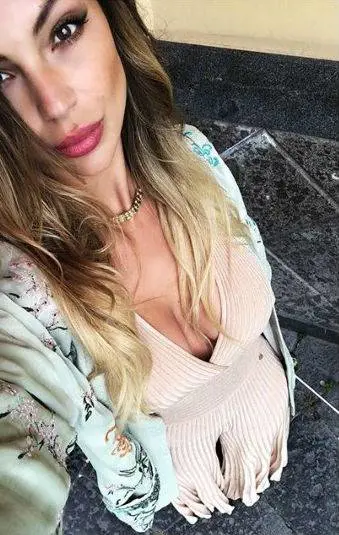 Sarah Nile seducente su Instagram