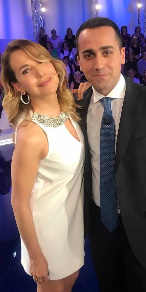 Di Maio sfoga la frustrazione: "Tutti in piazza il 2 giugno". E il Quirinale lo sbugiarda