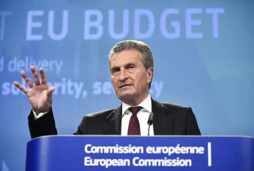 Il falco dell'Europa frena Macron: "Aprire una procedura sulla Francia"