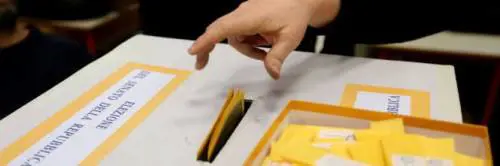 Il Pd: "Si può votare entro la fine di luglio"