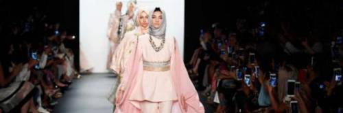 Indonesia, stilista musulmana condannata a 18 anni di carcere