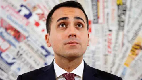 Asti, un pensionato denuncia Di Maio per vilipendio al Capo dello Stato