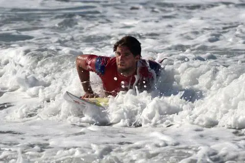 Sempre più surfisti con diarrea e vomito. Colpa dei batteri fecali