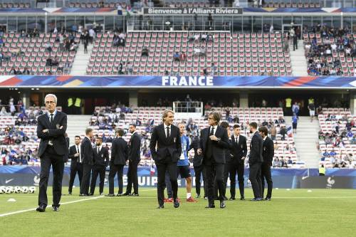 Francia-Italia, i tifosi dei Galletti fischiano l'inno di Mameli