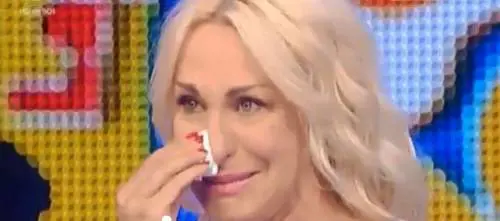 Antonella Clerici scoppia in lacrime: ​"Stavolta me ne vado per sempre"