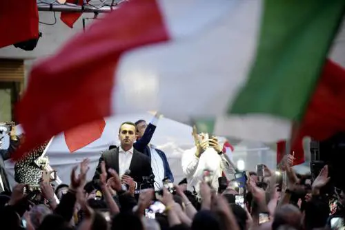 Di Maio già si muove da "sorvegliato speciale"