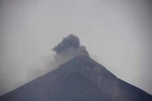 Guatemala, erutta il Vulcano del Fuego