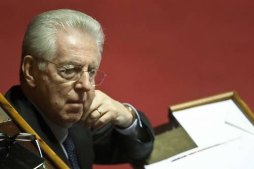 Monti "minaccia" Lega e M5s: "Può intervenire la Troika"