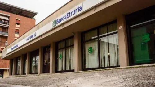 Crac Etruria, processo per truffa. Le vittime: "Assolti i mandanti"