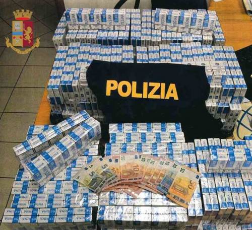 Taranto, deteneva in casa 175 stecche di sigarette di contrabbando