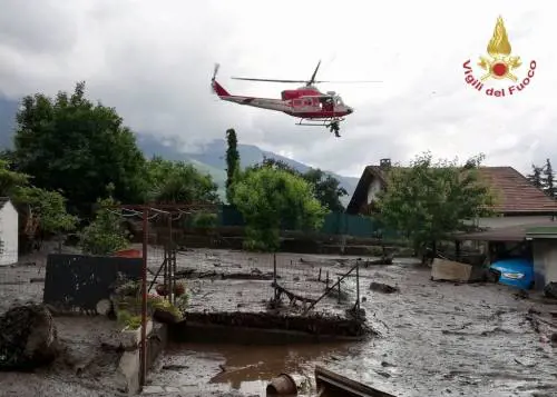 Frana a Bussoleno in Val di Susa, circa 200 sfollati