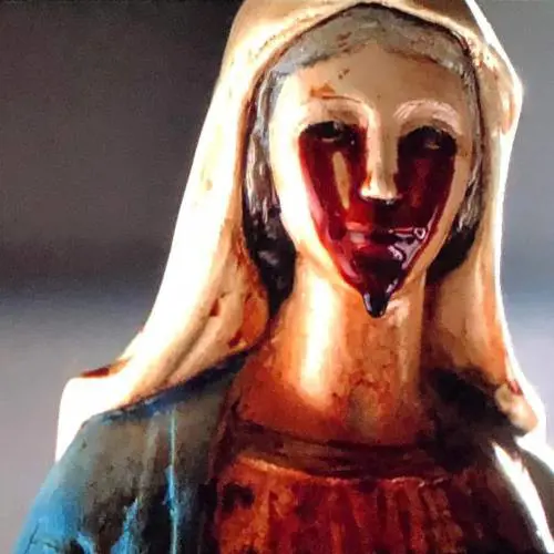 Otto puntate-capitoli che esplorano l'(ir)reale per capire noi stessi