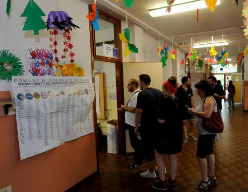 Vince ancora l'astensione, alleanza classica Lega-Forza Italia