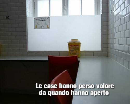 La stanza buia dell’eroina finanziata dalla sinistra francese