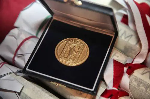 Milano, scaduti i termini per le candidature: chi concorrerà per l'Ambrogino d'oro
