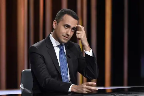 Tutti gli strafalcioni linguistici di Luigi Di Maio