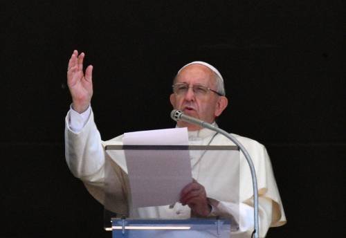 Il papa invita i governi a combattere la tratta degli esseri umani