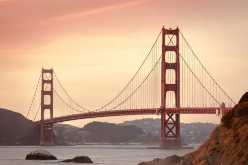 California divisa in tre Stati: il voto a novembre 
