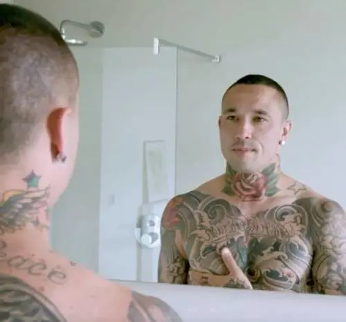 Nainggolan colpisce ancora: canta l'inno del Belgio in bagno