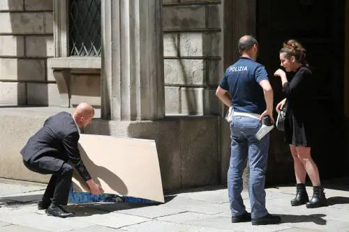 A Milano spunta Salvini-Robocop