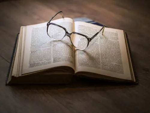 "Il libro dei mostri" (intellettuali) di Wilcock è un salotto culturale sotto forma di circo