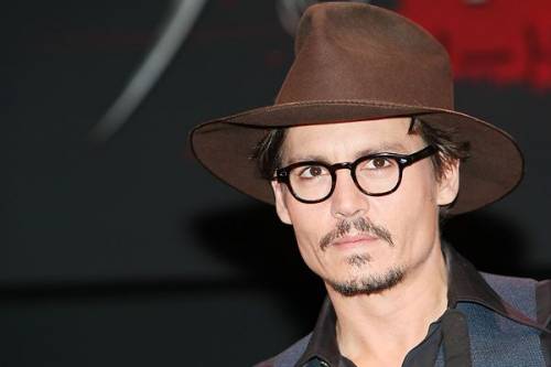 Johnny Depp, stop alle apparizioni in pubblico: problemi di salute?