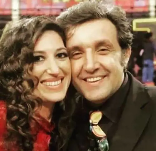 L'indiscrezione: "Insinna fidanzato con un'ex concorrente di Affari tuoi"