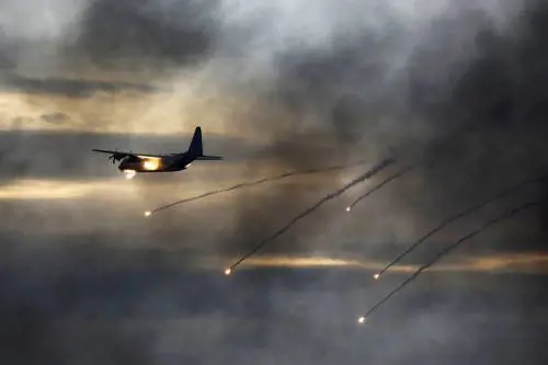 Siria, Israele colpisce Damasco. E provoca l'ira della Russia