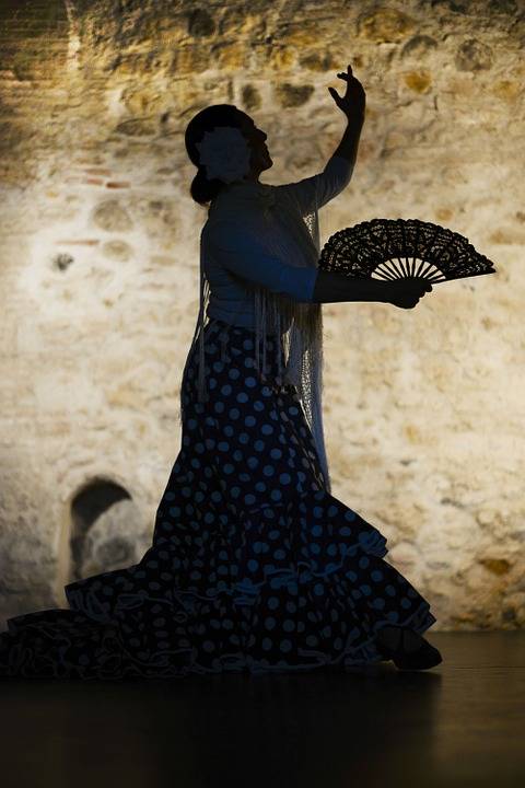 Si balla flamenco, ma in streaming