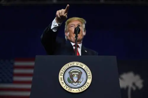 Wall Street piega Trump sugli investimenti cinesi