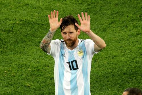 Messi doppia CR7: la Pulce guadagna oltre 8 milioni di euro al mese