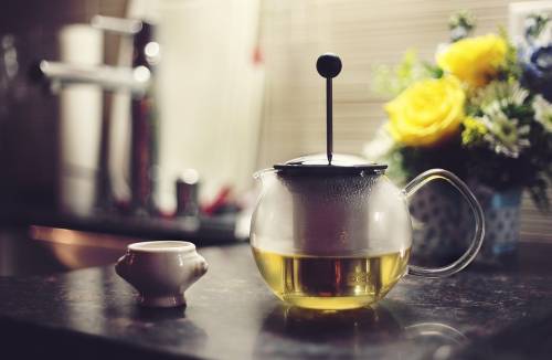 Una tazza di tè al giorno migliora il colesterolo e la salute del cuore