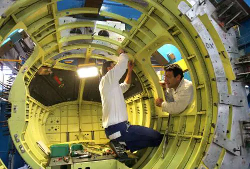 Piaggio Aerospace batterà bandiera turca. Ok del Mimit al gruppo Baykar (Erdogan)