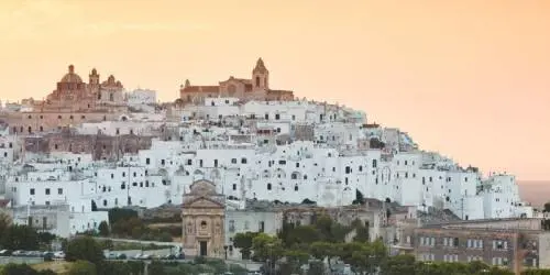 Ostuni, donna uccisa dal marito. Lui: "È stato un errore"