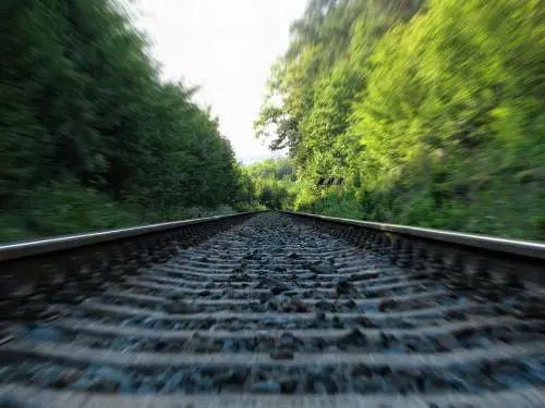 Volpiano, treno fermato da marocchino; voleva riportare figlia a casa