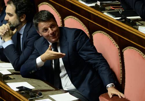 Due stipendi e (troppi) debiti: i conti in tasca a Renzi che non tornano