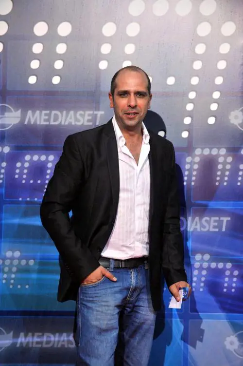 Checco Zalone traina la (sperata) riscossa dell'Italia al botteghino