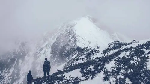 Alpinista colpita da un fulmine, muore sul Cervino