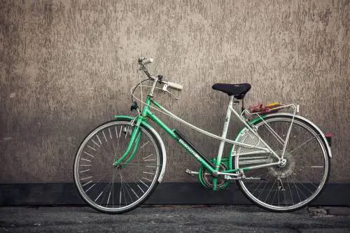 Eboli, migrante in bici travolto e ucciso in strada