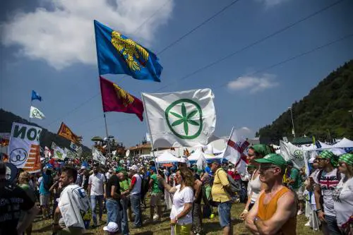 Il popolo della Lega: "Stiamo con Salvini, ma mai più col M5s"