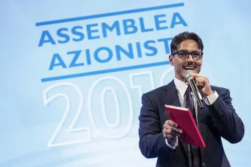 Pier Silvio replica a Di Maio: "Sulle tv contraddice Grillo"