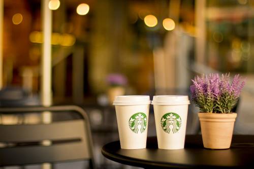 Bullismo e balbuzie: Starbucks ancora nella bufera