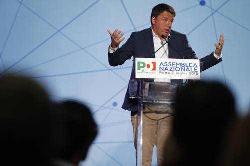 Di Maio contro Renzi: "Ha venduto i porti". E lui: "Bugiardo o ignorante"