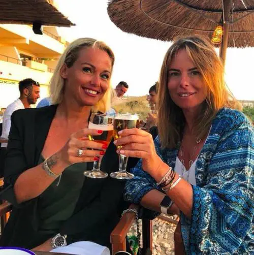 I fan attaccano Paola Perego: "Ma cosa hai fatto alla faccia?"