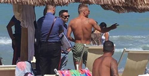 Vacanza da incubo per Immobile. Minacciato con il coltello da un ultrà