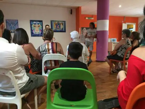 A Scampia, nella struttura dove Mattia è stato recuperato con la fotografia