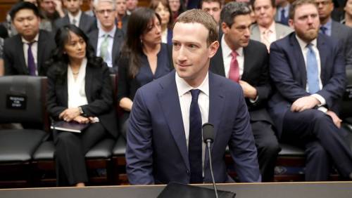 Facebook, prima maximulta Uk per scandalo Cambridge Analytica 