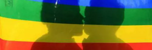 "Niente gay": coppia omosessuale non può accedere al lido
