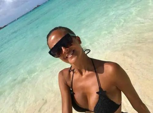 Giorgia Palmas hot alle Bermuda