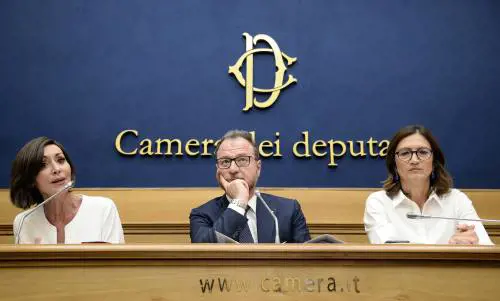 Mulè: "Il centrodestra diserterà l'Antimafia finché Morra non si dimetterà"